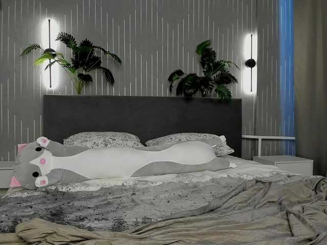 Vivien-Ross live cam on BongaCams