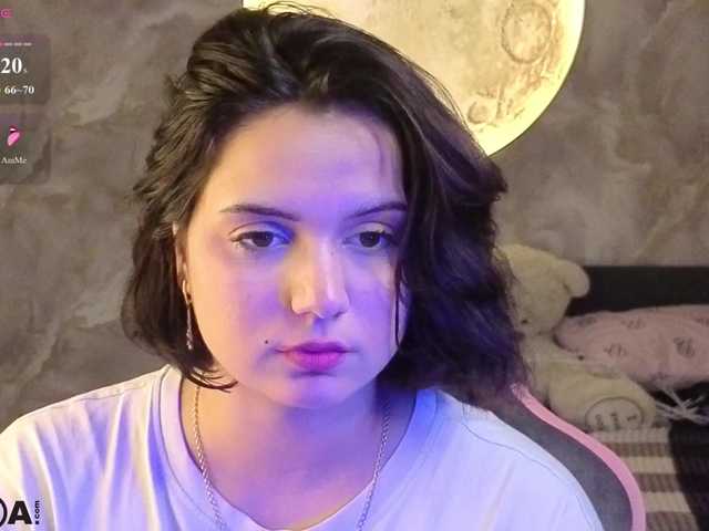 Vivien-Ross live cam on BongaCams
