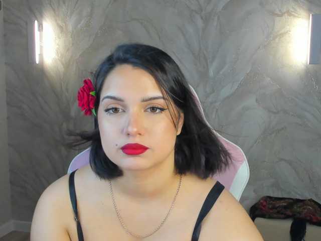 Vivien-Ross live cam on BongaCams