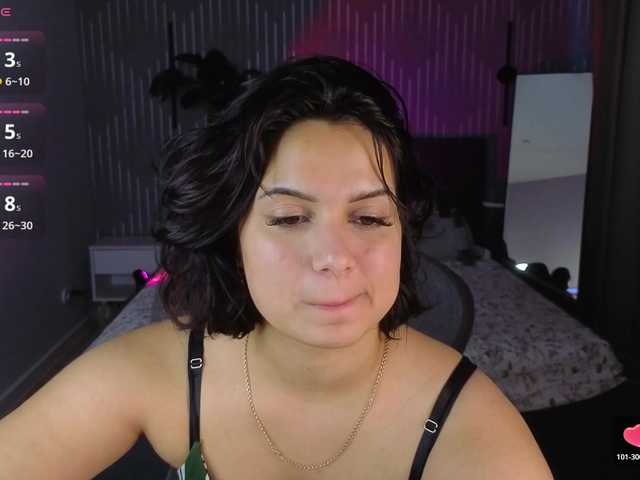 Vivien-Ross live cam on BongaCams
