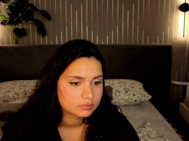 Vivien-Ross live cam on BongaCams