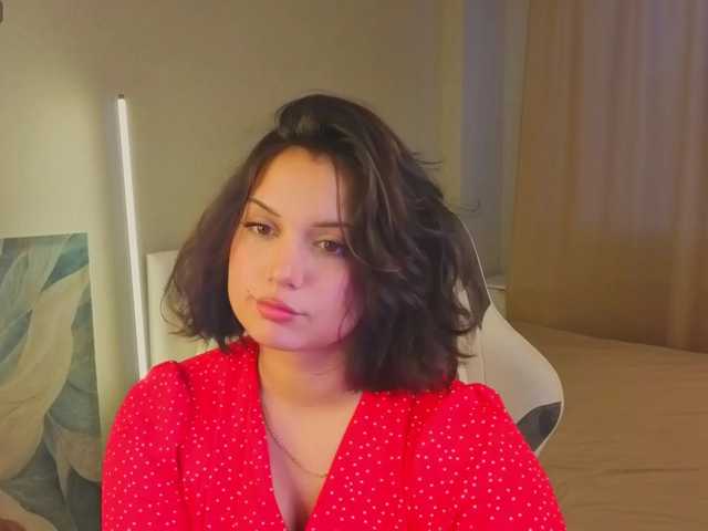 Vivien-Ross live cam on BongaCams