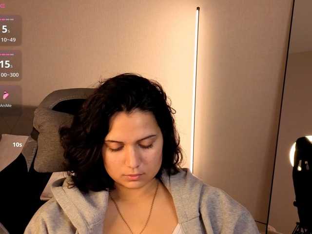 Vivien-Ross live cam preview