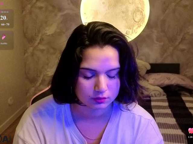 Vivien-Ross live cam on BongaCams