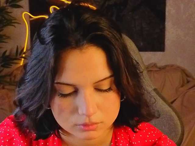 Vivien-Ross live cam on BongaCams
