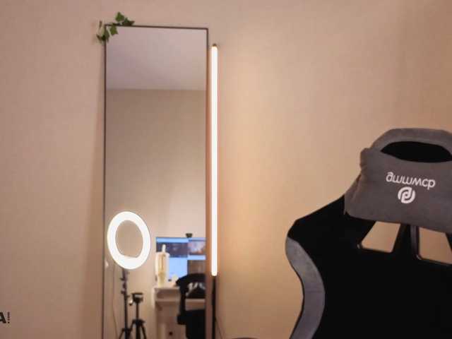 Vivien-Ross live cam on BongaCams