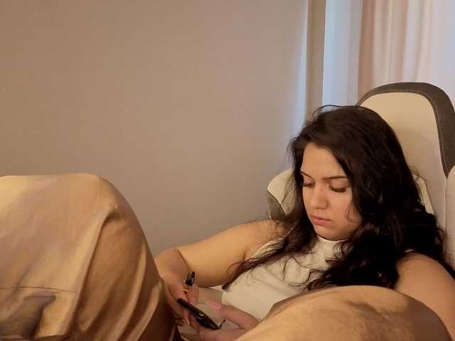Vivien-Ross live cam on BongaCams