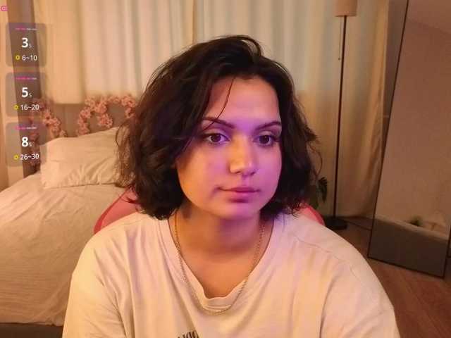 Vivien-Ross live cam on BongaCams