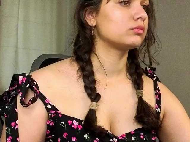 Vivien-Ross live cam on BongaCams