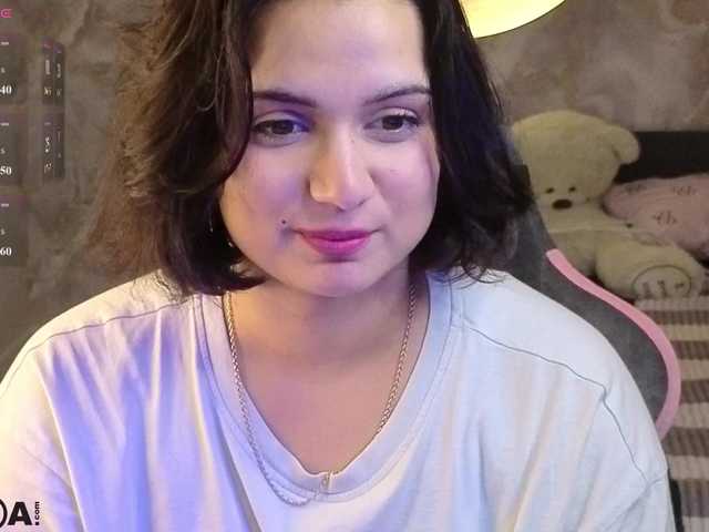 Vivien-Ross live cam on BongaCams