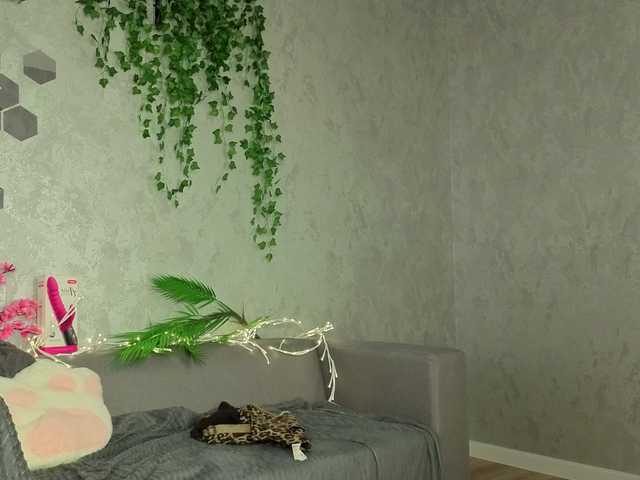 Vivien-Ross live cam on BongaCams