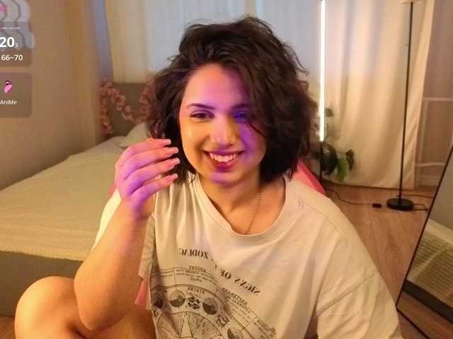 Vivien-Ross live cam on BongaCams
