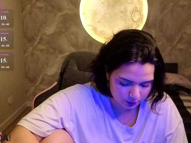 Vivien-Ross live cam on BongaCams