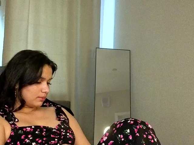 Vivien-Ross live cam on BongaCams