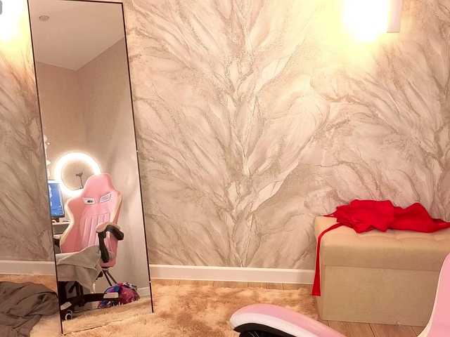 Vivien-Ross live cam on BongaCams