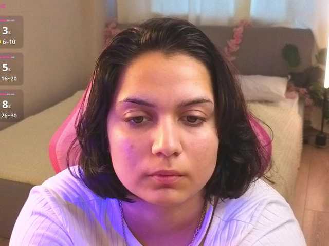 Vivien-Ross — live female cam