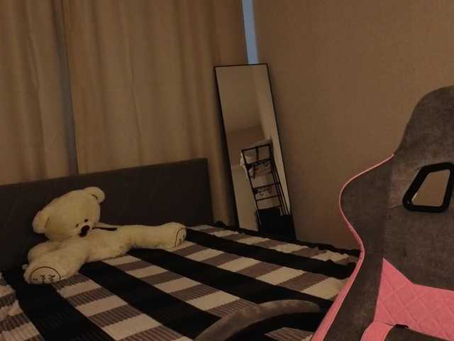 Vivien-Ross live cam on BongaCams
