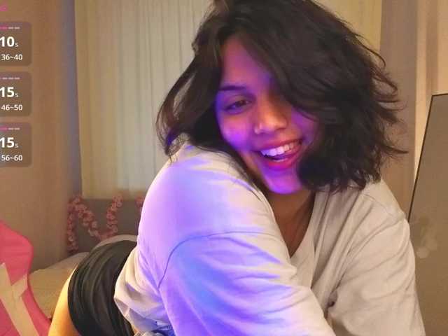 Vivien-Ross live cam on BongaCams
