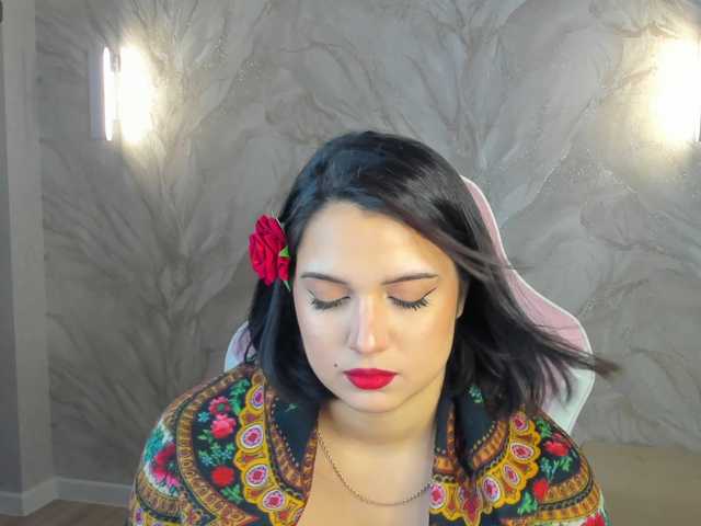 Vivien-Ross live cam on BongaCams
