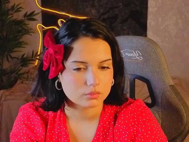 Vivien-Ross live cam on BongaCams