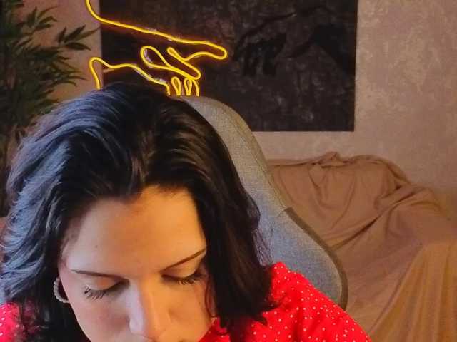 Vivien-Ross live cam on BongaCams