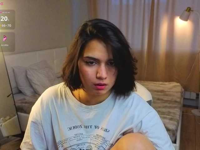 Vivien-Ross live cam on BongaCams