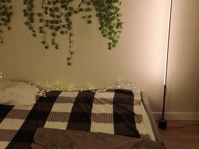 Vivien-Ross live cam on BongaCams