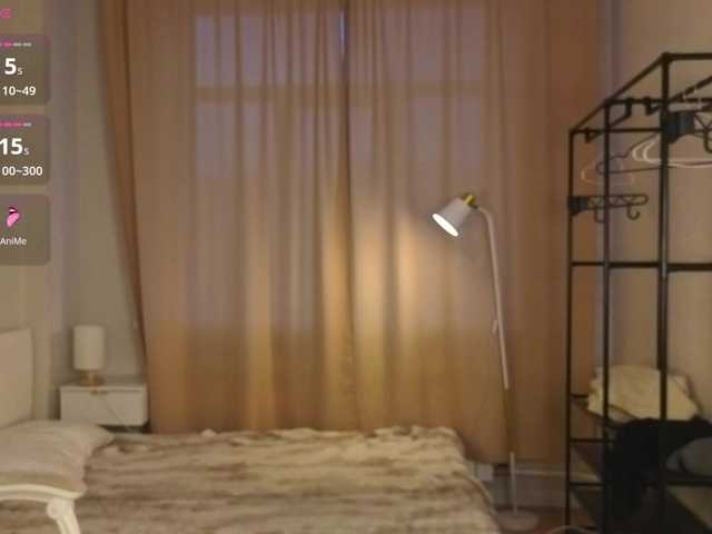 Vivien-Ross live cam on BongaCams