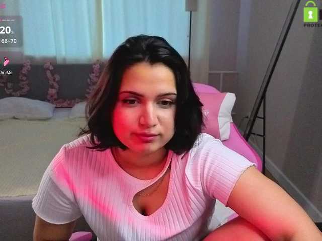 Vivien-Ross live cam on BongaCams