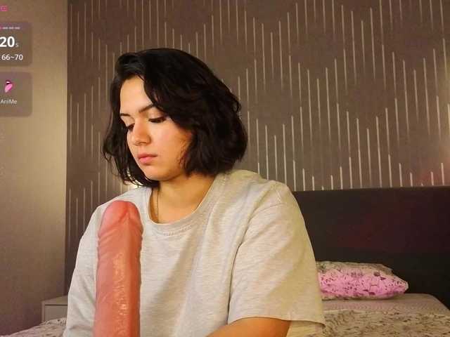 Vivien-Ross live cam on BongaCams