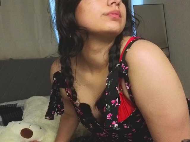 Vivien-Ross live cam on BongaCams
