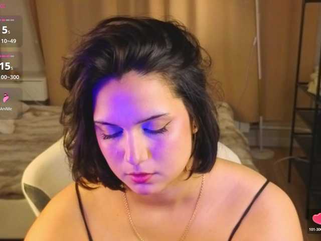 Vivien-Ross live cam on BongaCams