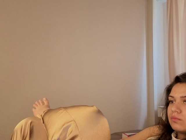 Vivien-Ross live cam on BongaCams