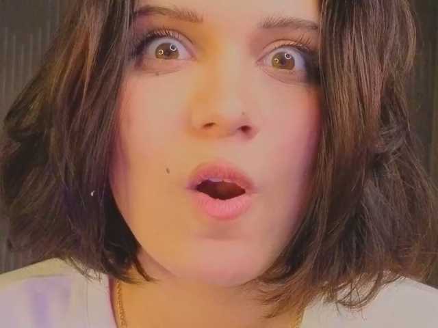 Vivien-Ross live cam on BongaCams