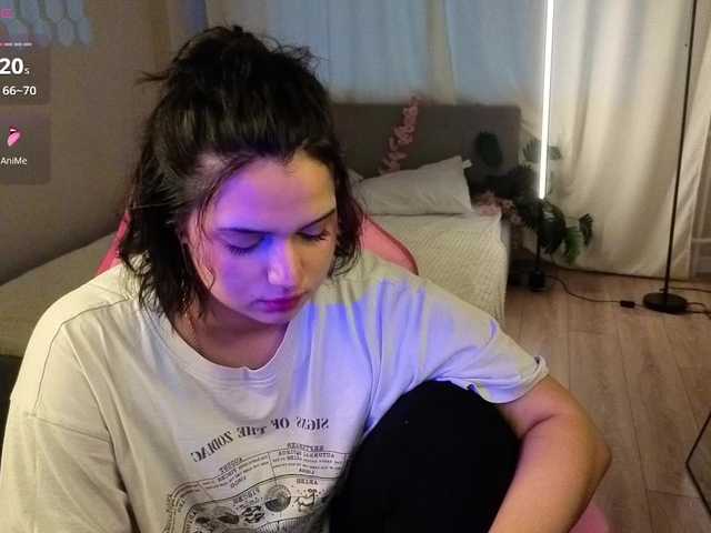 Vivien-Ross live cam on BongaCams