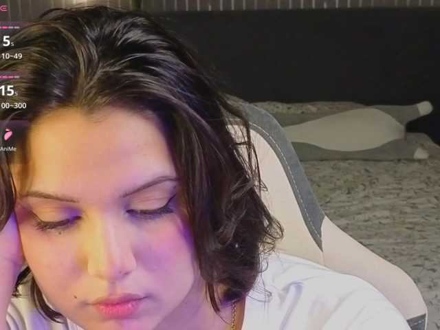 Vivien-Ross live cam on BongaCams