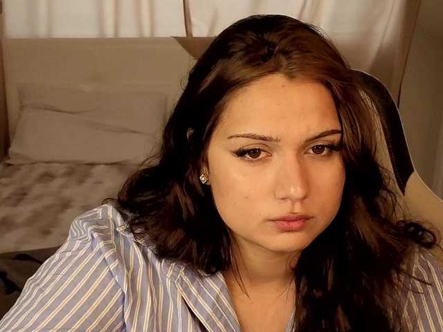 Vivien-Ross live cam on BongaCams