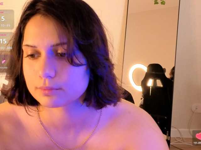 Vivien-Ross live cam on BongaCams
