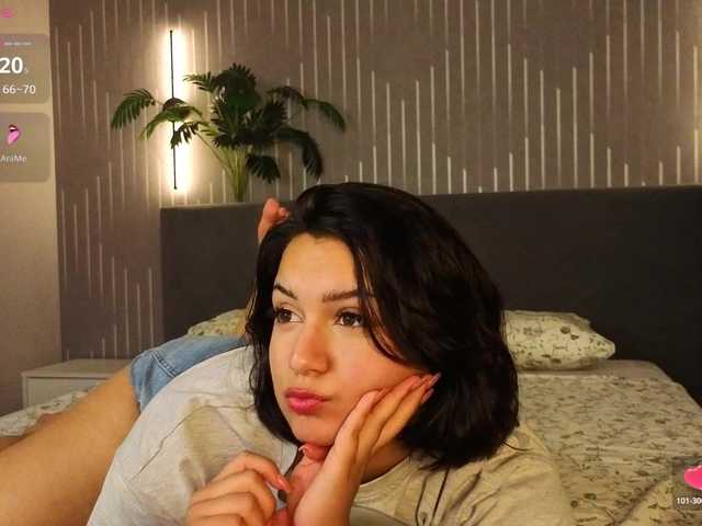 Vivien-Ross live cam on BongaCams