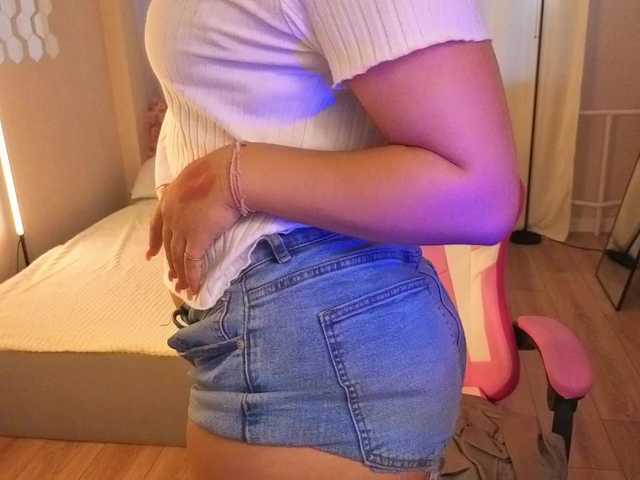 Vivien-Ross live cam on BongaCams