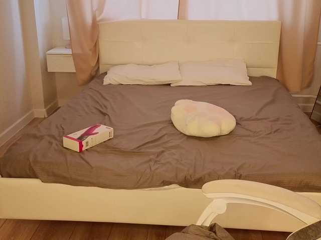 Vivien-Ross live cam on BongaCams