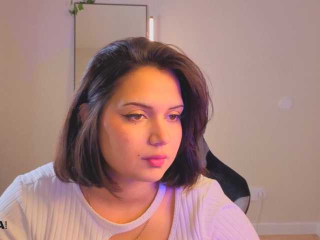 Vivien-Ross live cam on BongaCams