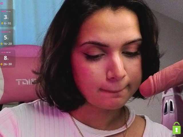 Vivien-Ross live cam on BongaCams