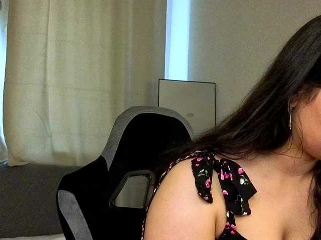 Vivien-Ross live cam on BongaCams