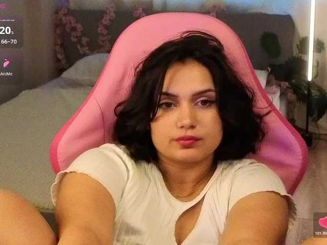 Vivien-Ross live cam on BongaCams