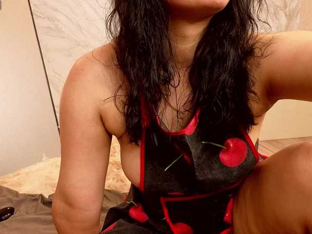 Vivien-Ross live cam on BongaCams