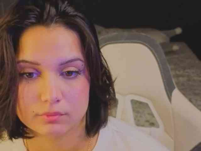 Vivien-Ross Live Webcam on BongaCams