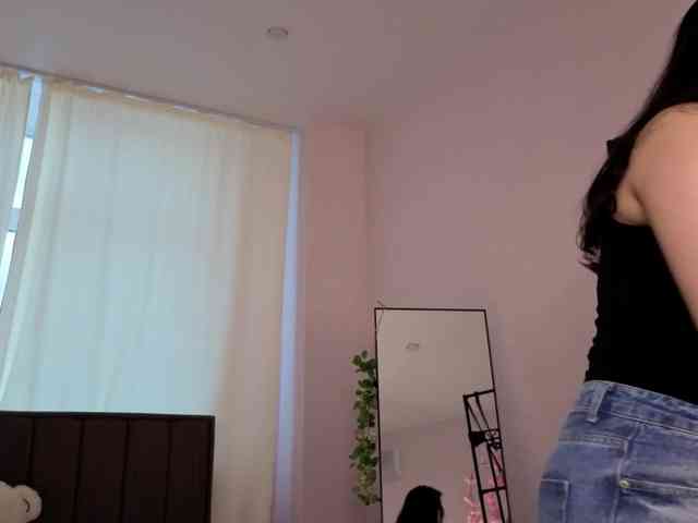 Vivien-Ross Live Webcam on BongaCams