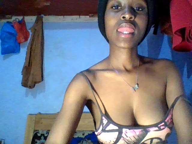 Hotpussy-1 live cam on BongaCams
