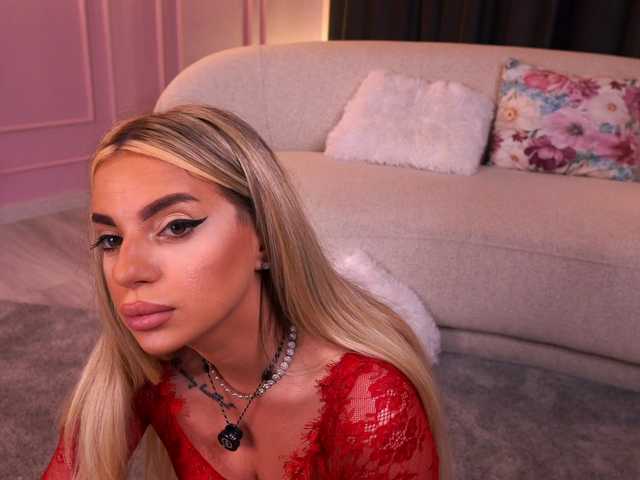 PearlPlenty live cam on BongaCams